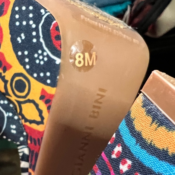 Gianni Bini Platform Shoes 8 - Picture 5 of 8